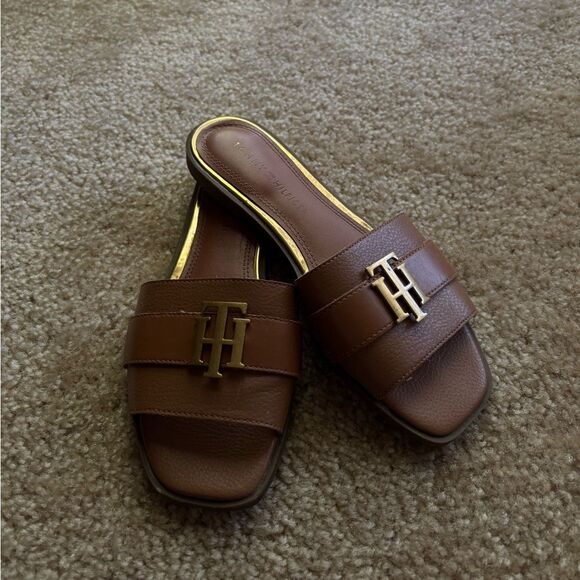 Tommy Hilfiger Brown Leather Slides Women’s Size 6 - Picture 1 of 4